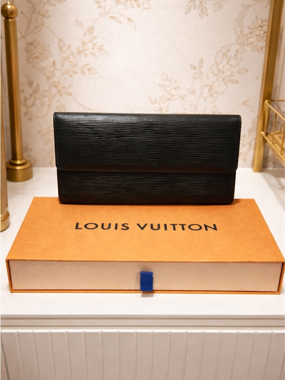 Louis Vuitton Epi Leather Trifold Wallet Black Authenticated LV Box Included - Picture 5 of 8
